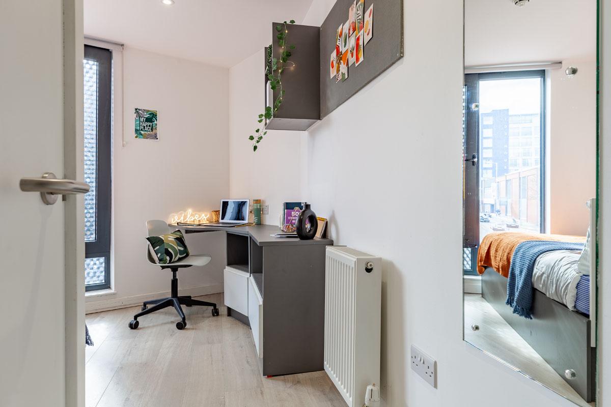 5 Bed Ensuite Cluster 5