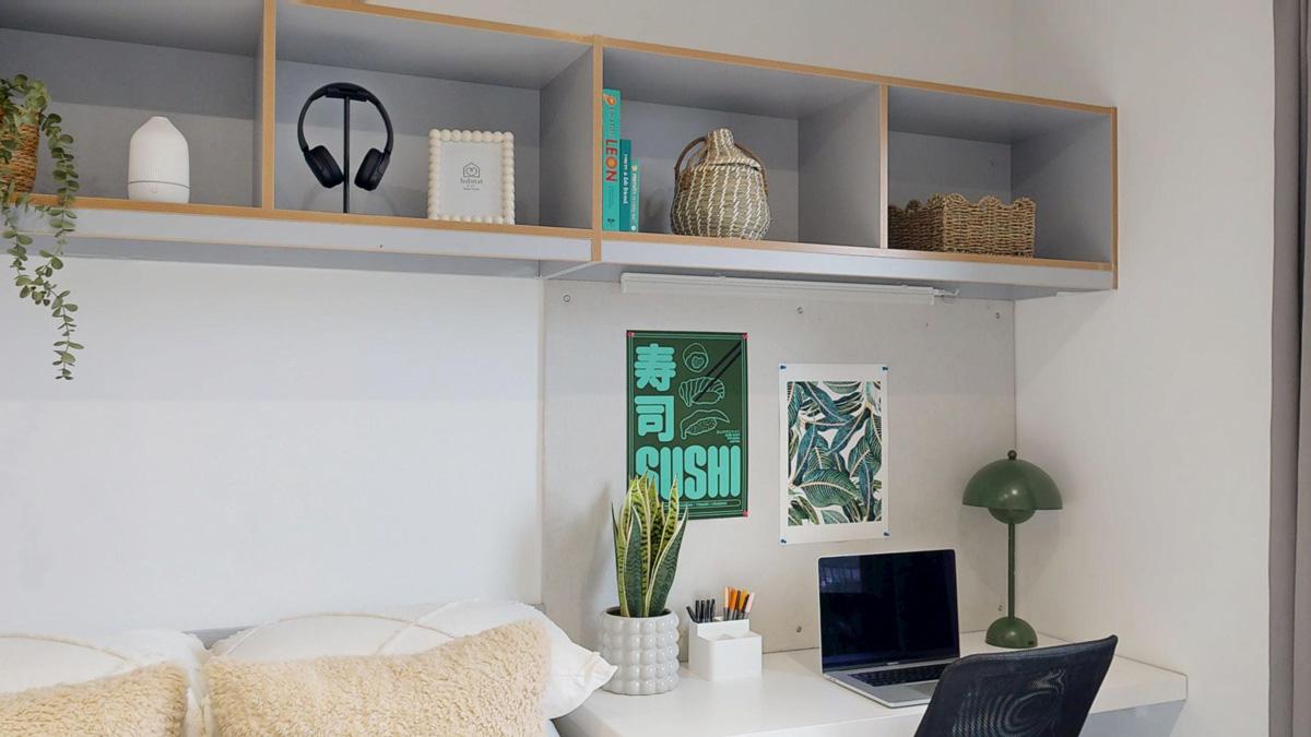 Canal View En-suite 5