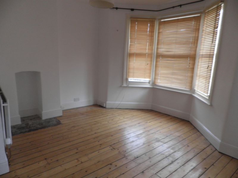 4 bed student house to rent on Sandford Road, Bristol, BS8 4QG StuRents