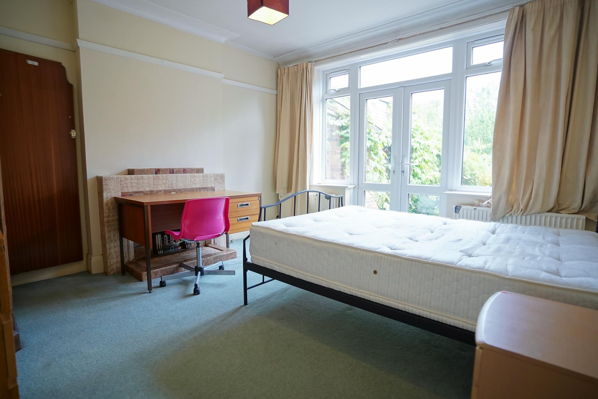 6 bed student house to rent on Westfield Drive, Loughborough, LE11 3QJ ...