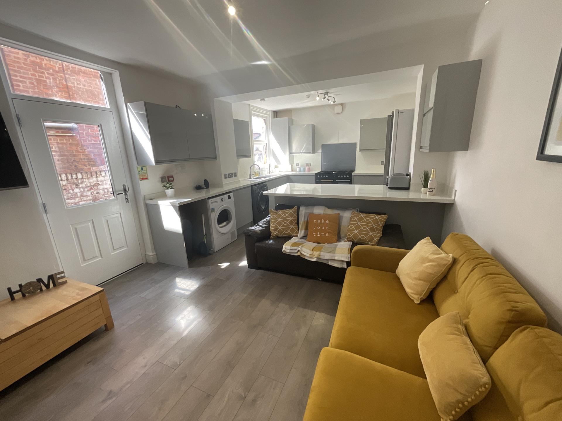 26 Chichester Street, Chester photo 3