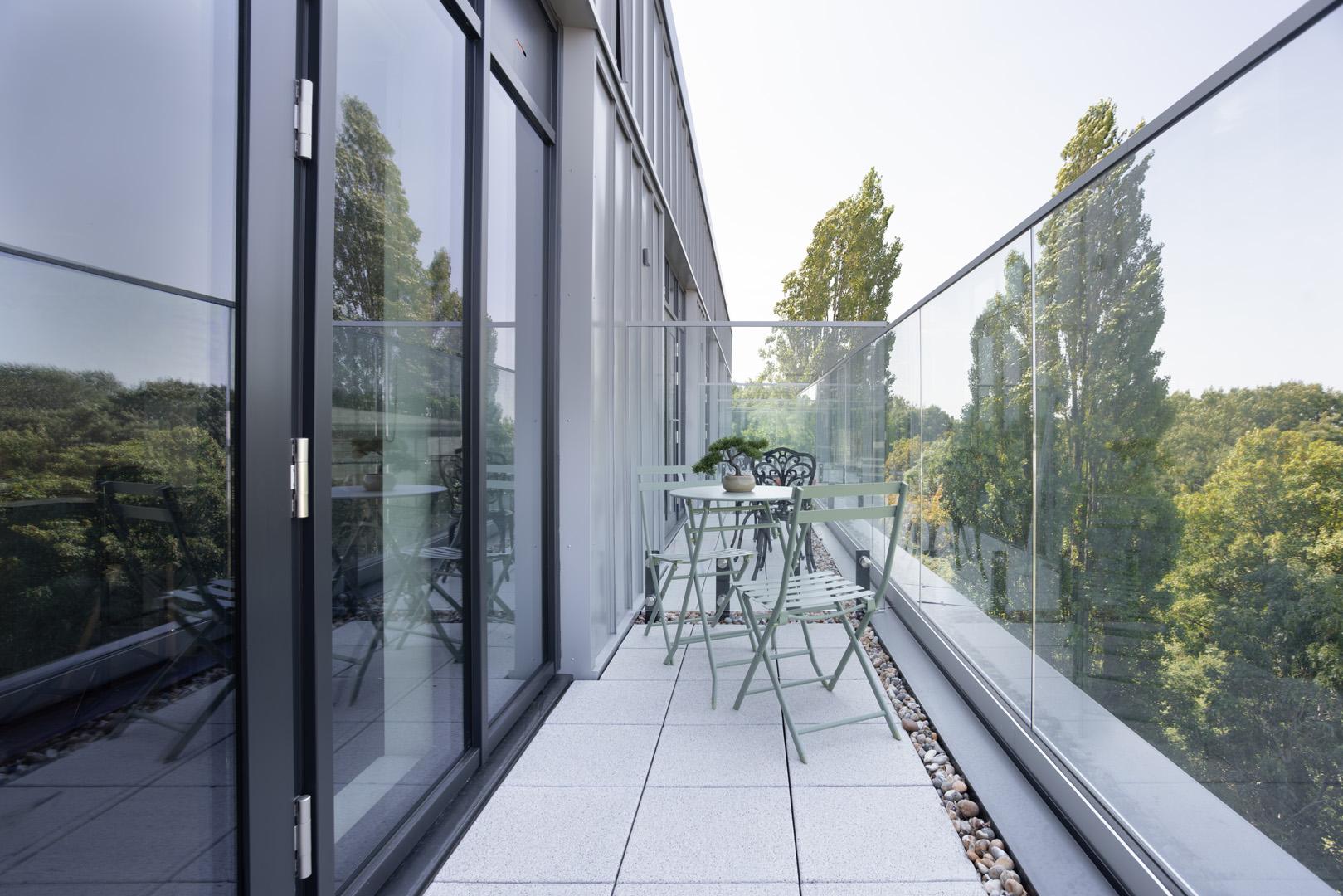 Deluxe Balcony Plus 4